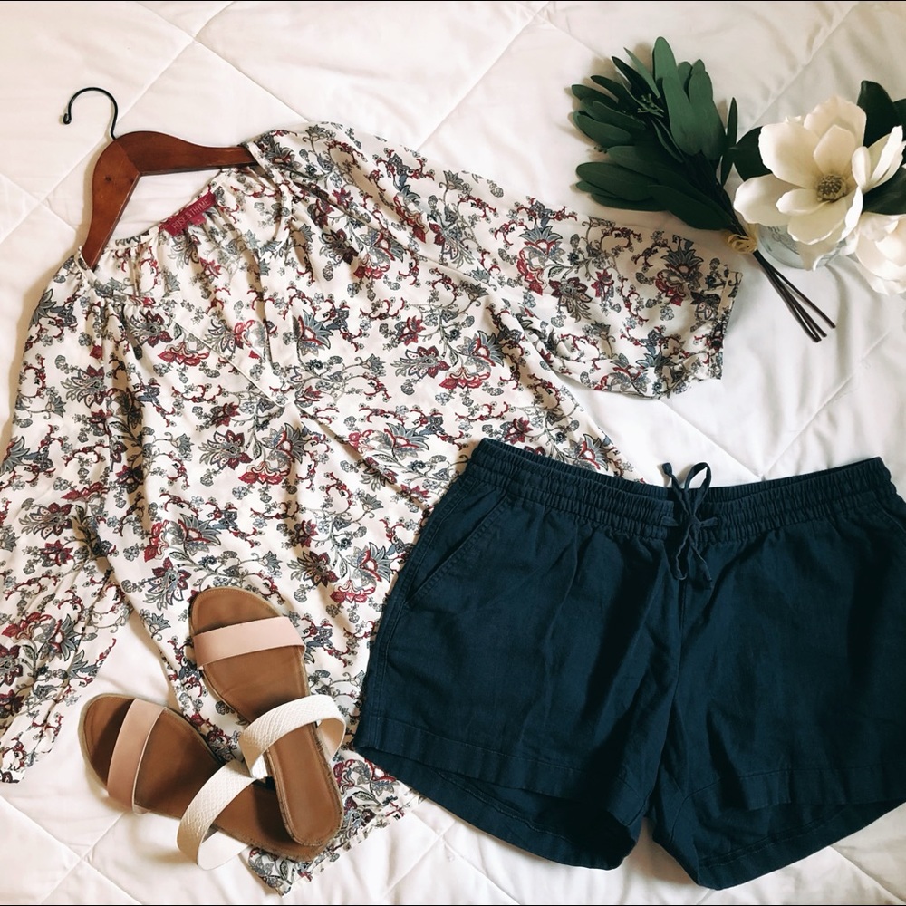 Rose & Thyme Patterned V-Neck Blouse, 3/4 Sleeves